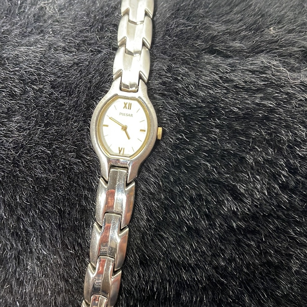Pulsar watch - Picture 2 of 3